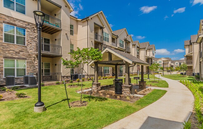 Building Photo - Timbers at Hickory Tree