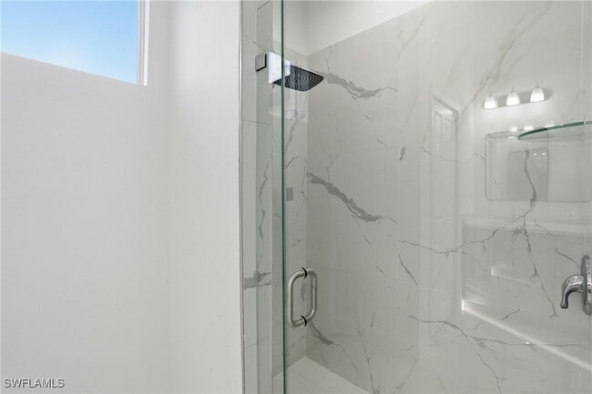 Building Photo - 406 Genoa Ave S