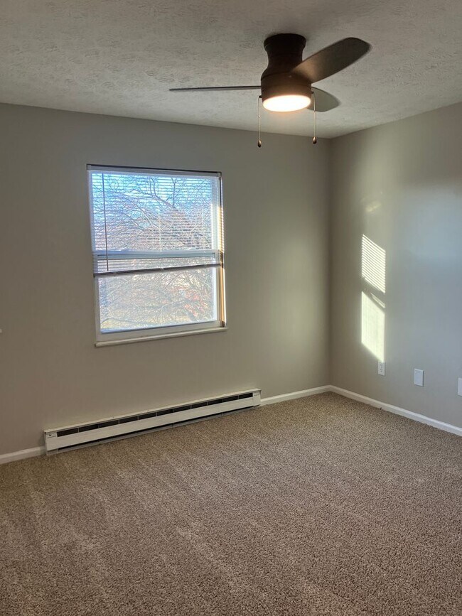 Building Photo - 2 Bedroom and 1.5 Bath Townhome - Troy, Ohio!