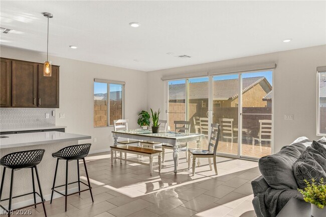 Building Photo - 3017 Bounding Home Rd