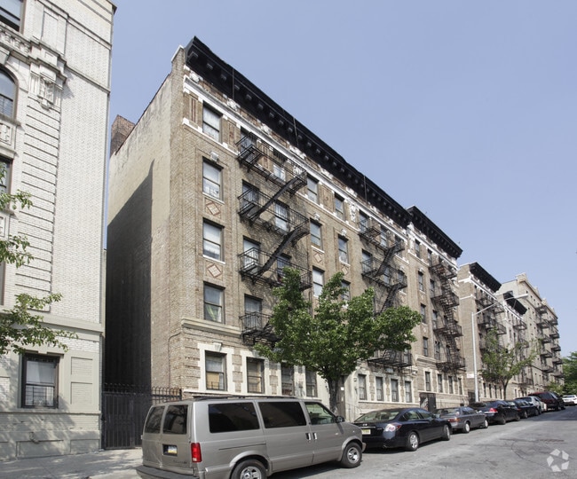 St Lawrence 419421 W 128th St New York NY 10027 Apartment Finder