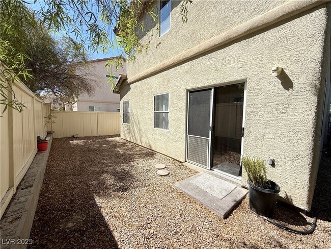 Building Photo - 1072 Valetta Flat Ave