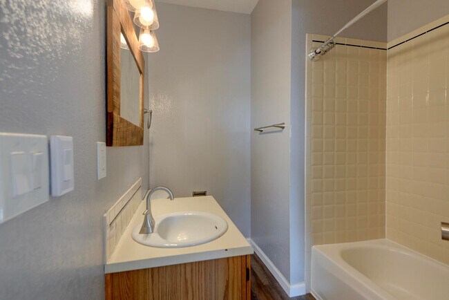 Building Photo - 6238 St Josephs Ct NW