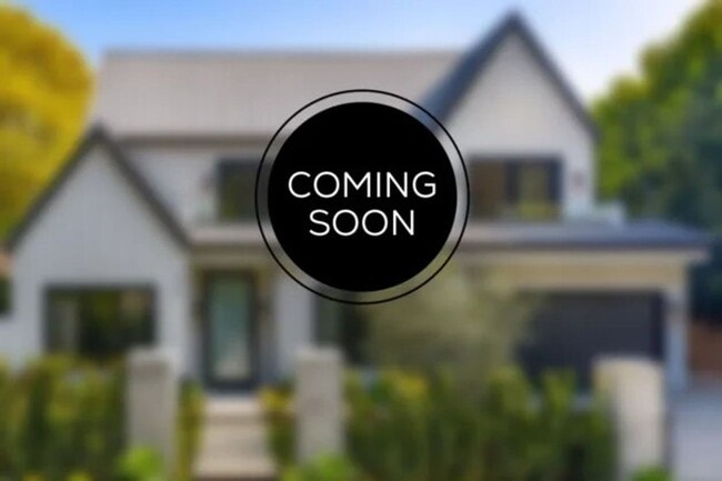 Primary Photo - Beautiful Upscale Home in Alder Creek Subd...