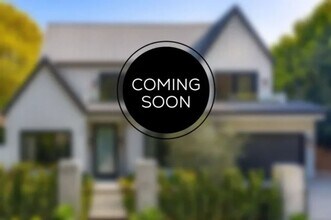 Building Photo - Beautiful Upscale Home in Alder Creek Subd...