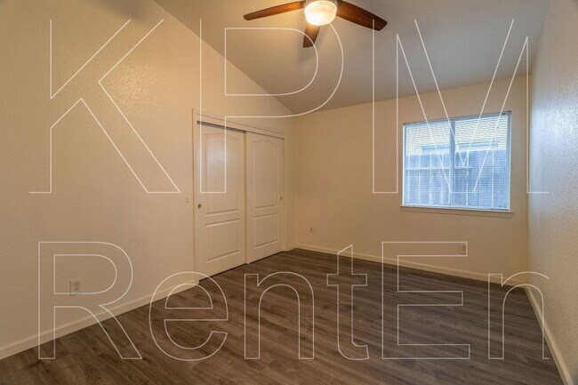 Building Photo - 6529 El Capitan Cir