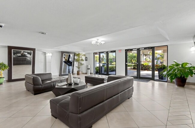 Building Photo - 701 NW 19th St