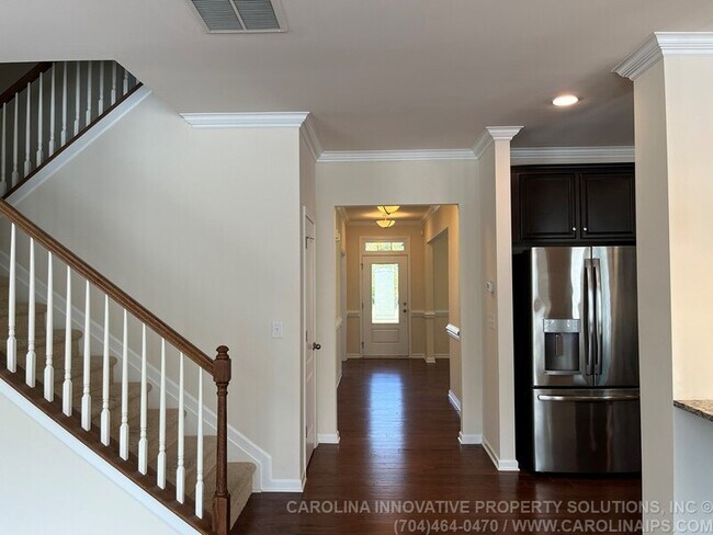 Building Photo - 385 Hawks Creek Pkwy