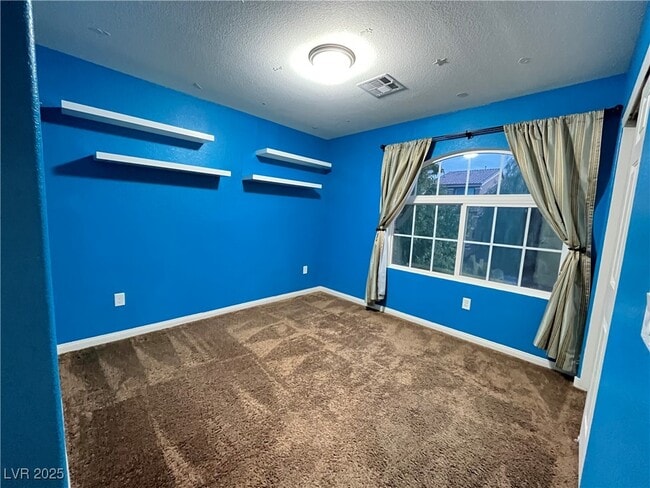 Building Photo - 5280 Tulip Hill Ave
