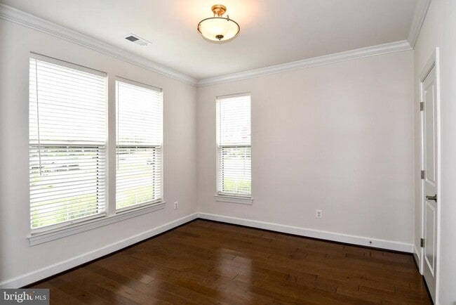 Building Photo - 13825 Estuary Pl