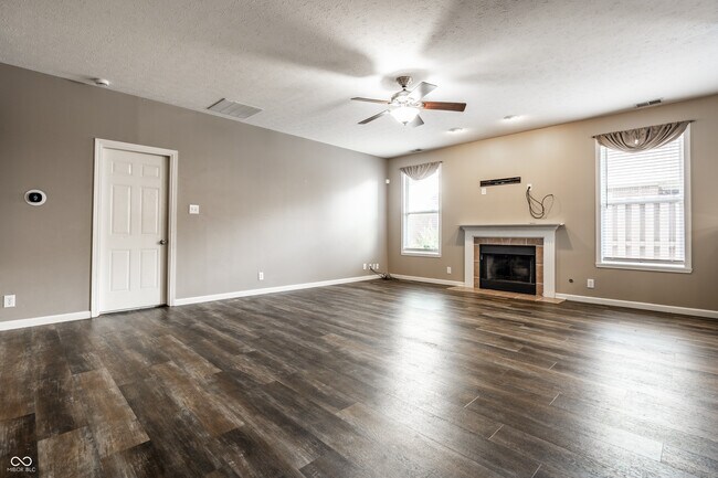 Building Photo - 8342 Stark Dr