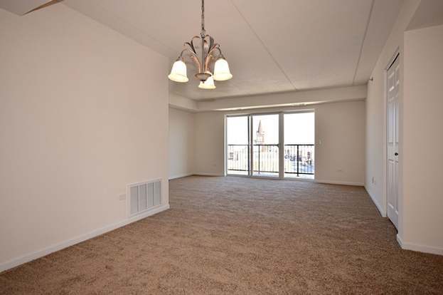 Building Photo - 8010 Riverwalk Dr