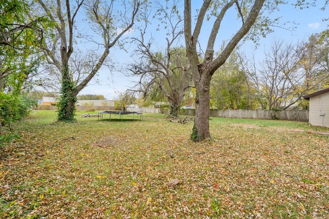 Building Photo - Beautifully Remodeled 4 Bedroom 2 bath Home