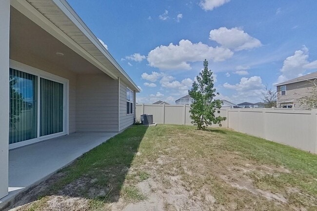 Building Photo - 8585 SW 44th Terrace
