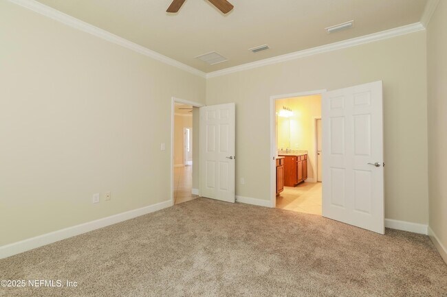 Building Photo - 16 Acorn Grove Ct
