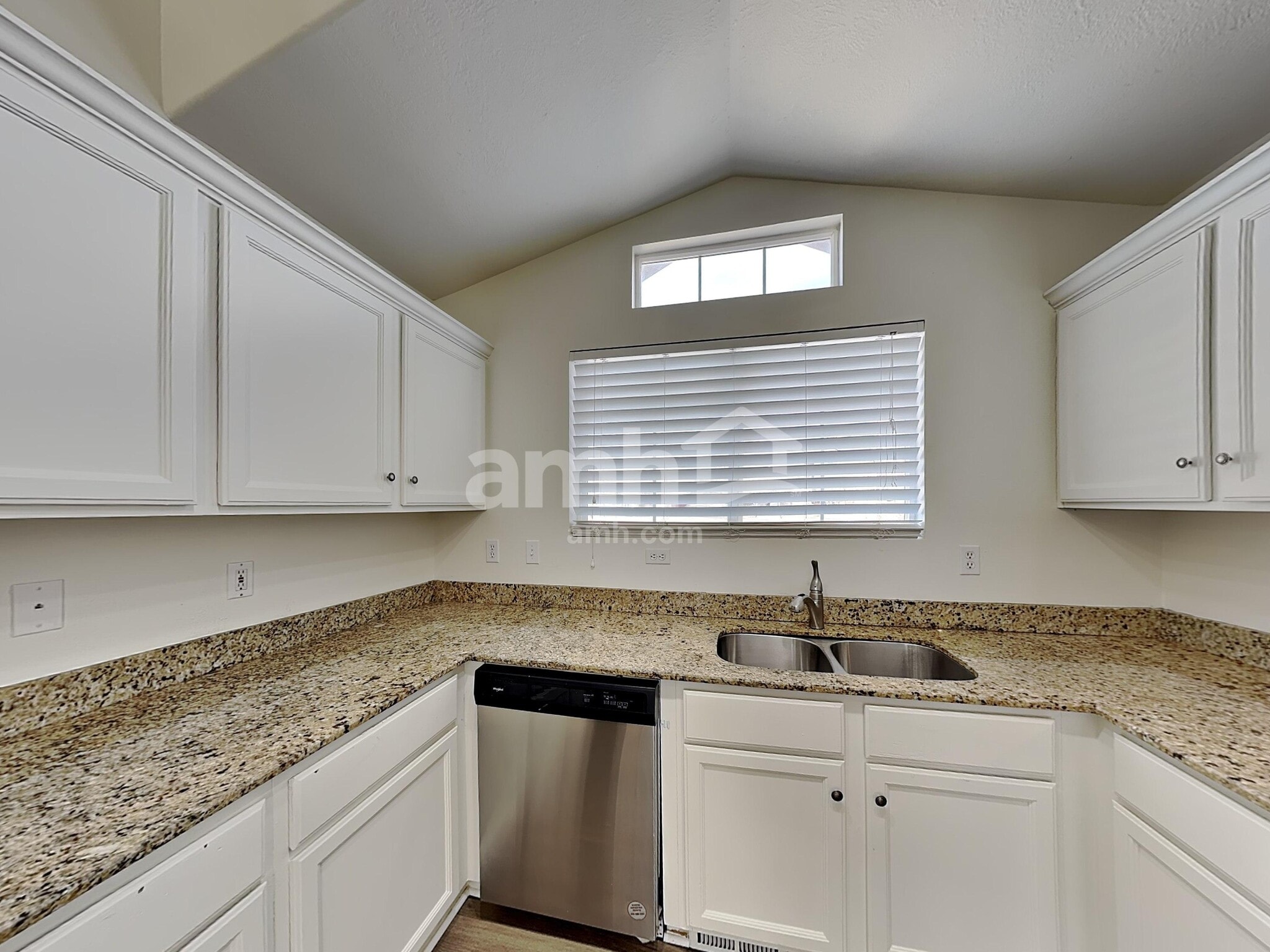 Building Photo - 14354 S Debrian Way