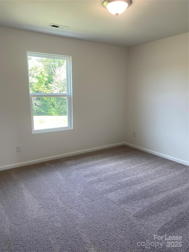 Building Photo - 1211 Fremont Dr