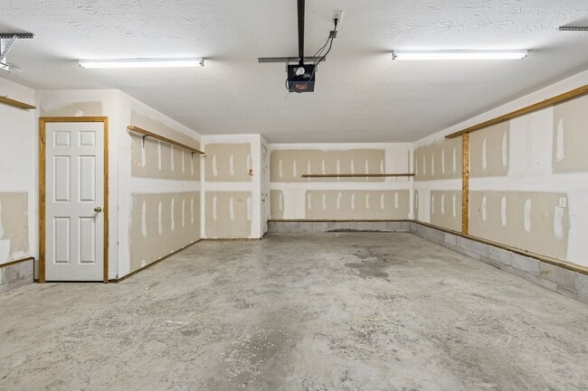 Building Photo - 3106 Jeffrey Ct