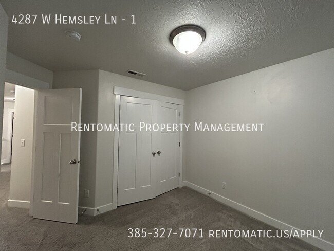 Building Photo - 4287 W Hemsley Ln