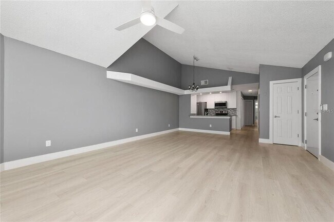Building Photo - 2727 N Poinciana Blvd