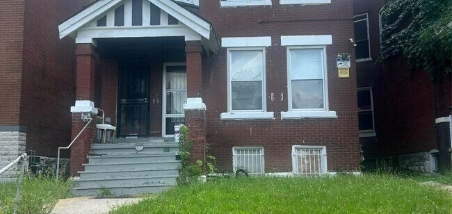 Building Photo - 4418 Athlone Ave