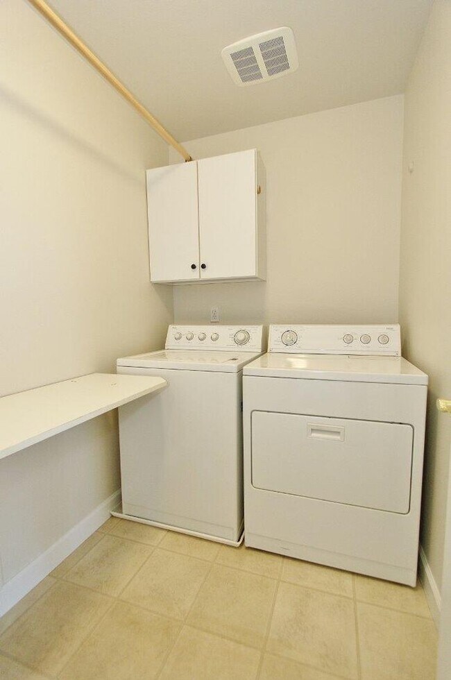 Building Photo - 6213 S Survival Pl