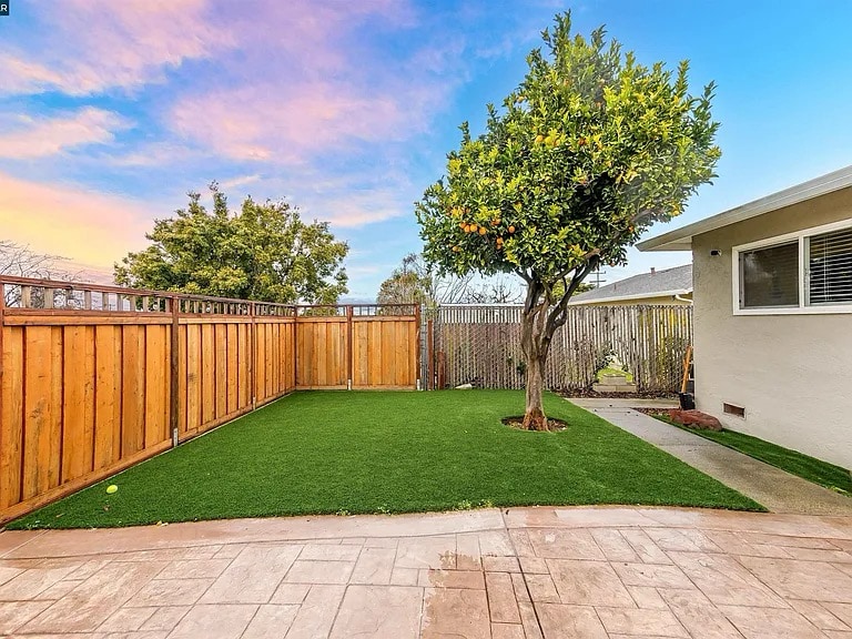 Building Photo - 2697 Limerick Rd