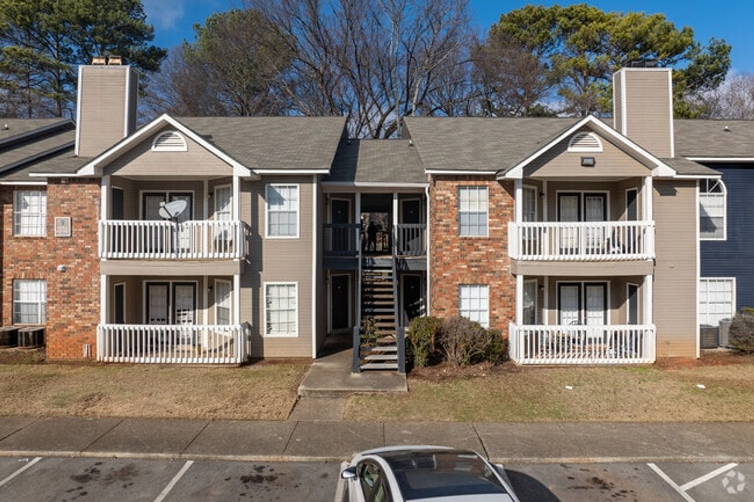 Building Photo - 3784 University Dr NW