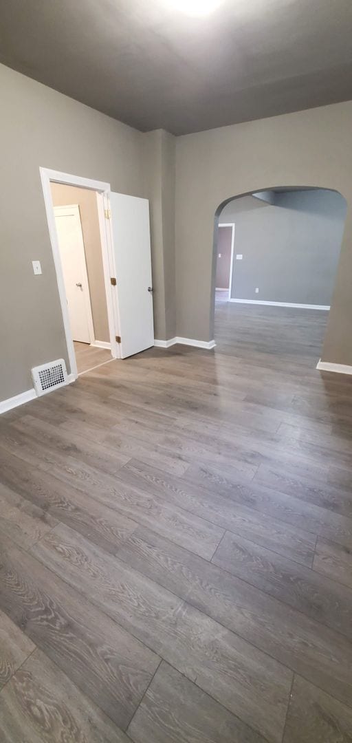 Building Photo - Spacious 4 Bedroom Home with Fenced Yard