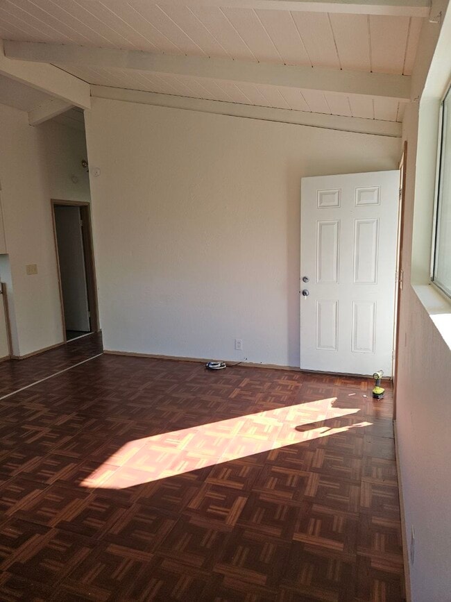 Building Photo - 11-3482-3482 Plumeria St