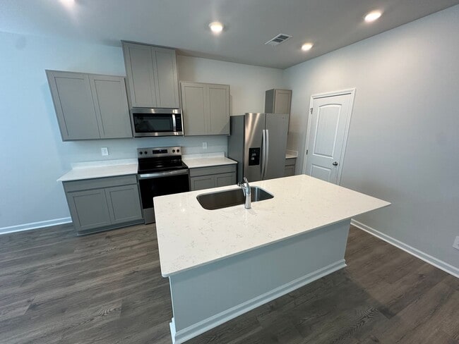 Building Photo - Brand New Construction Townhome with Pool!