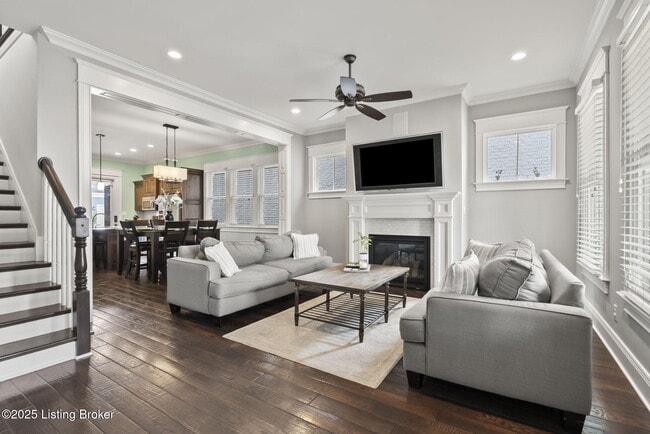 Building Photo - 10910 Kings Crown Dr
