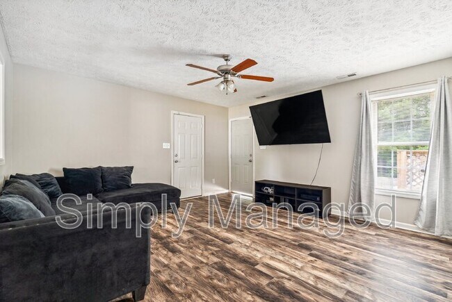 Building Photo - 2033 Ashton Rd