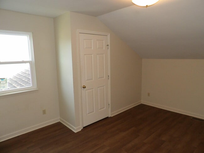 Building Photo - 107 Shannon Ln