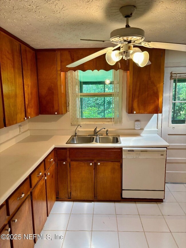Building Photo - 5124 Rosebay Ct