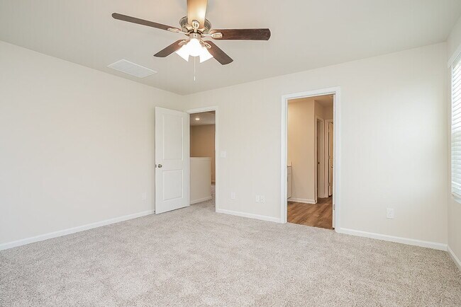 Building Photo - 1105 Orch Strm Dr