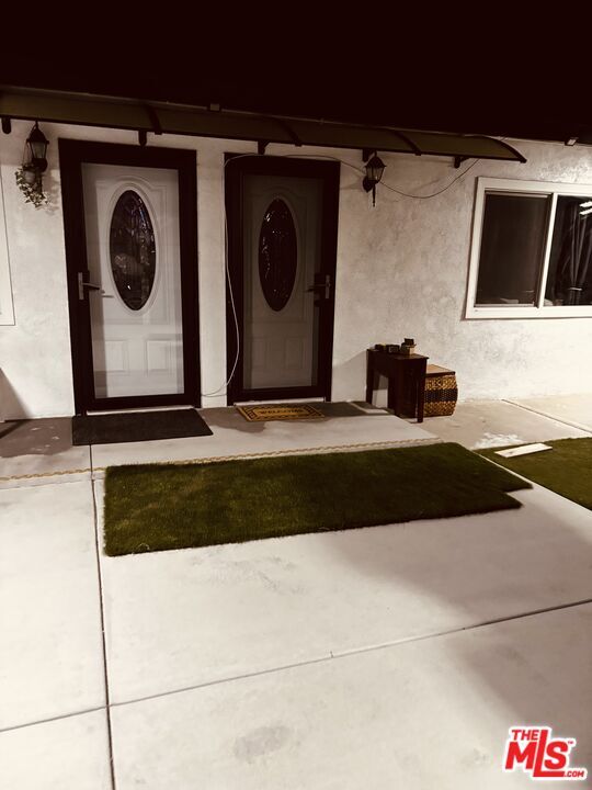 Building Photo - 1377 Sultana