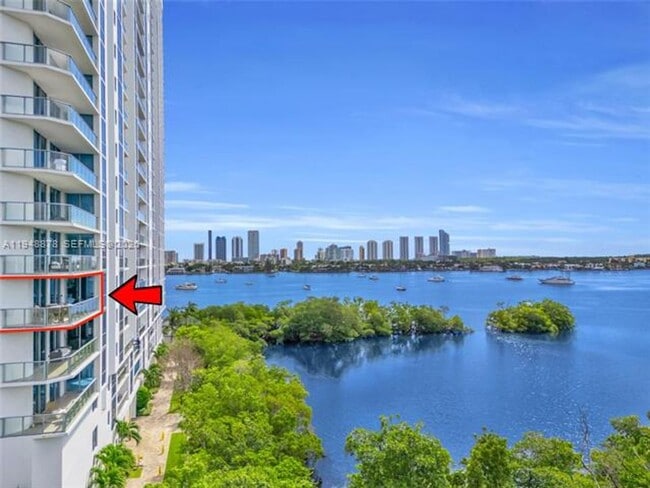 Building Photo - 17111 Biscayne Blvd