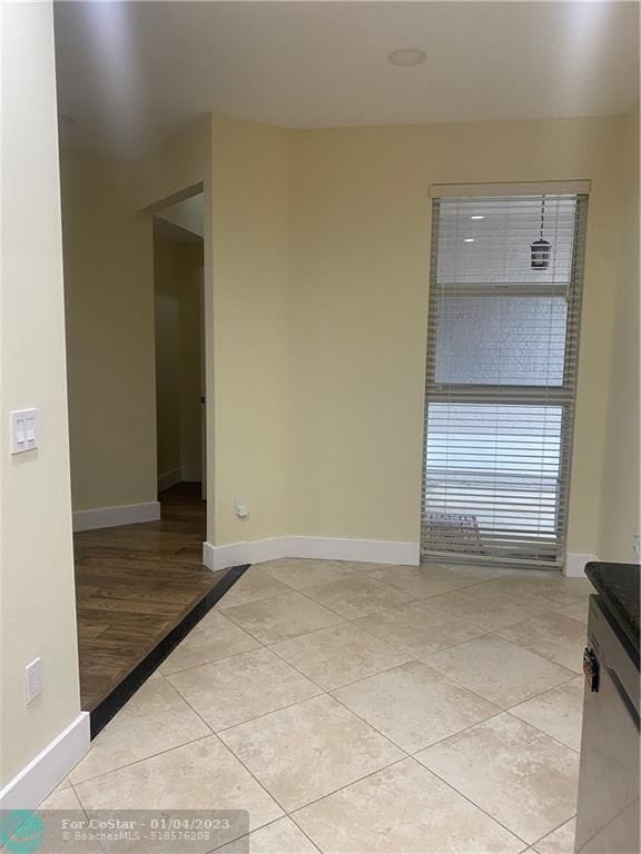 Building Photo - 10478 Lake Vista Cir