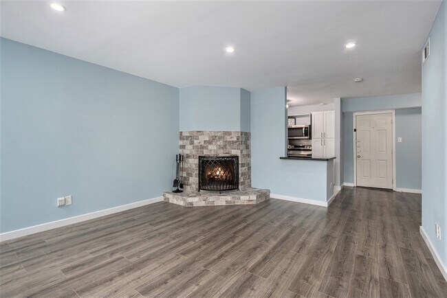 Building Photo - 4633 Wild Indigo St