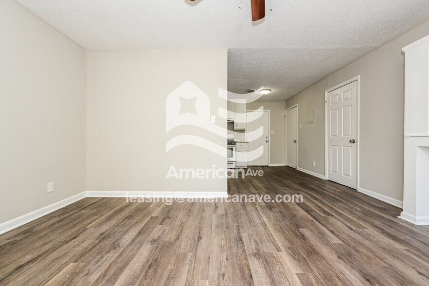 Building Photo - 4902 Gardiner Dr