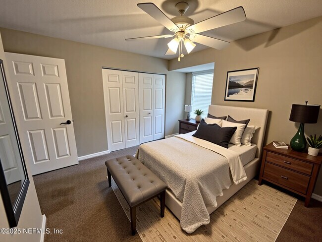 Building Photo - 8880 Old Kings Rd S