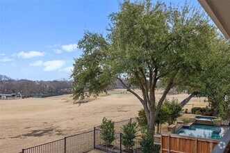 Building Photo - 9720 Zembriski Dr