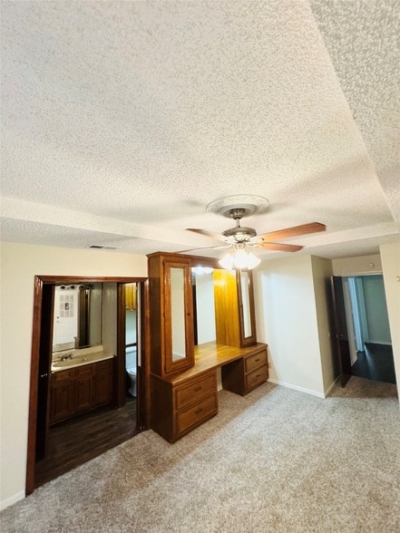 Building Photo - 107 Sunview St