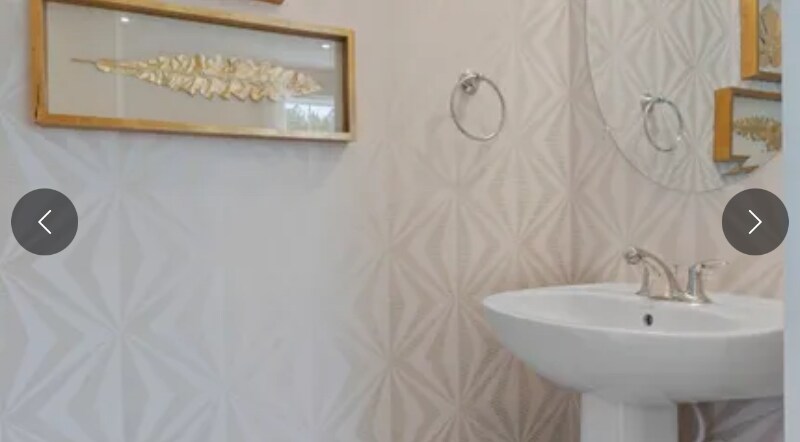 Building Photo - 658 b