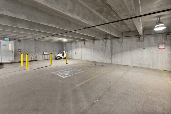 Building Photo - 101 N Tejon St