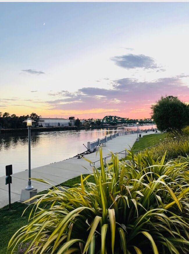 Building Photo - 2939 Glascock St