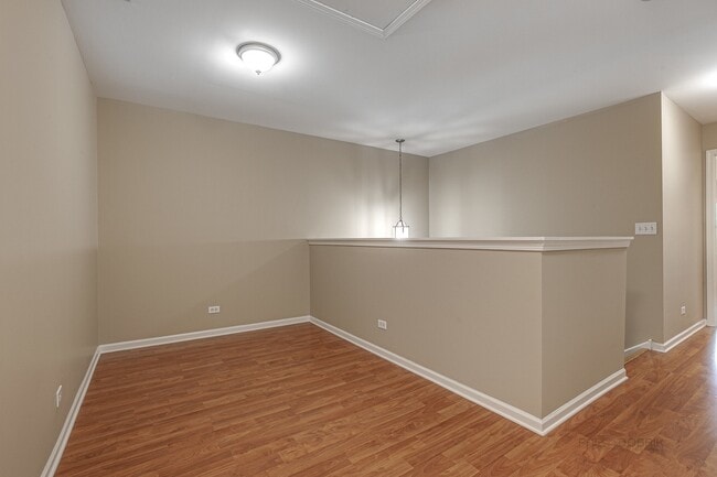 Building Photo - 1817 Crenshaw Cir