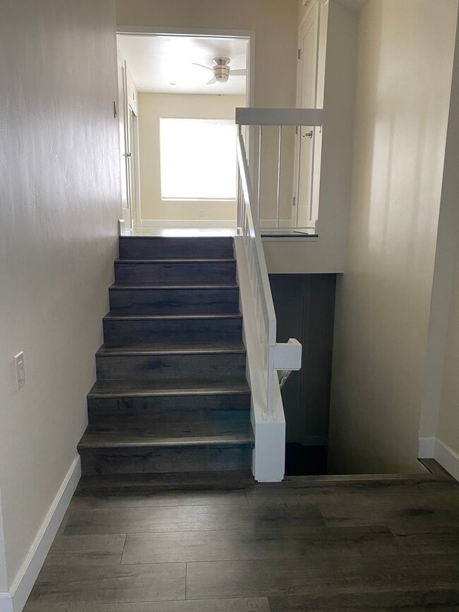 Building Photo - 3312 Caminito Eastbluff