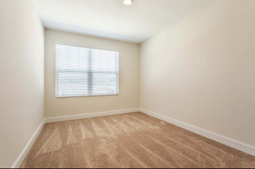 Building Photo - 5324 Stream Stone Way